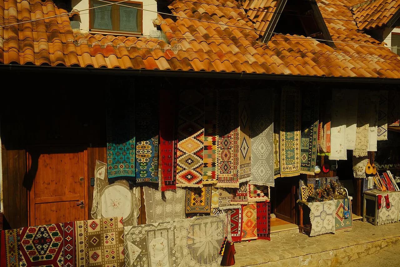 Albanian Rugs: What Visitors Find in Krujë's Craft Market