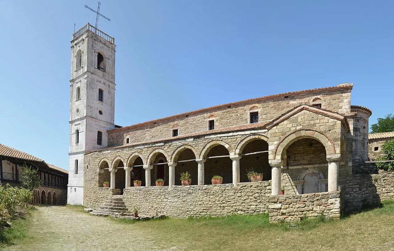 Ardenica Monastery: What to See and How to Get There