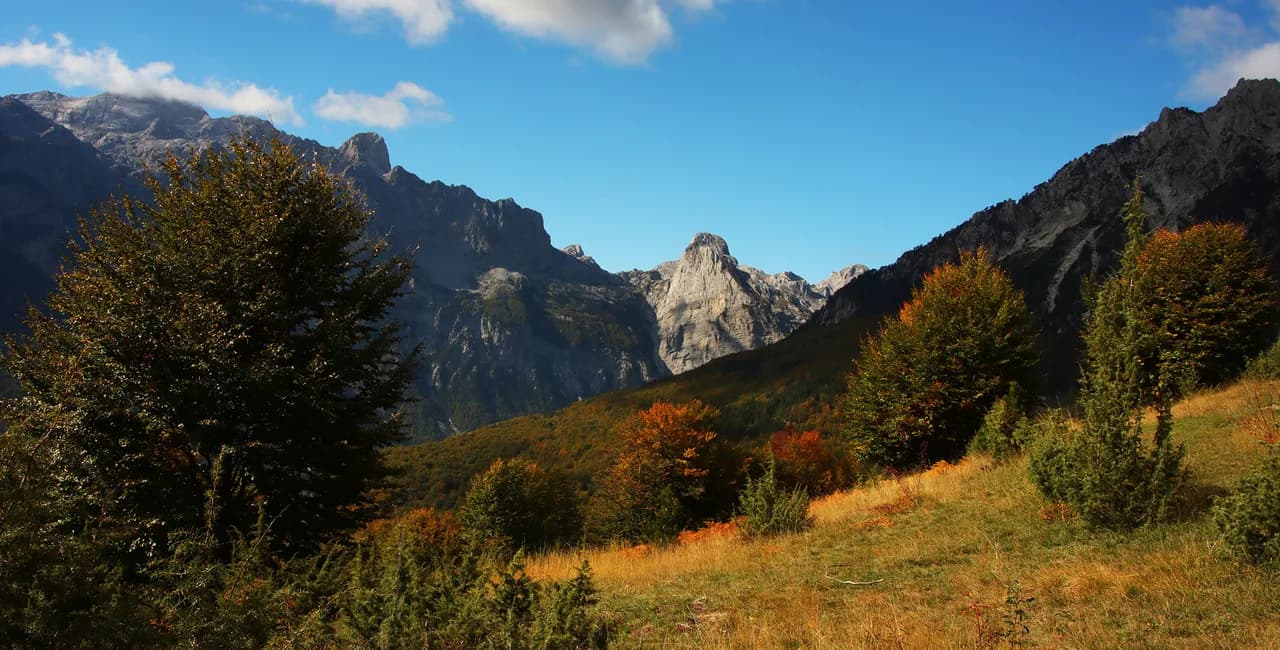 Bajram Curri: Gateway Town to the Albanian Alps