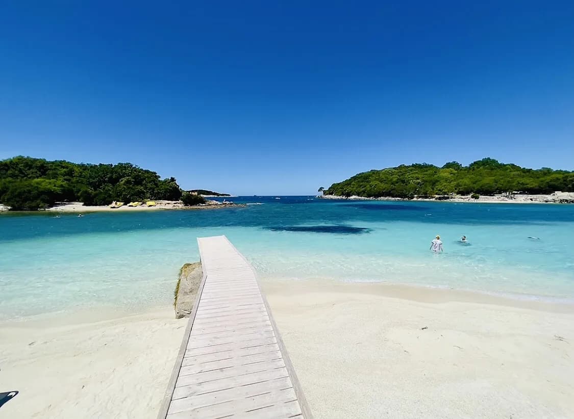 Best Restaurants in Ksamil: Where to Eat and What to Order