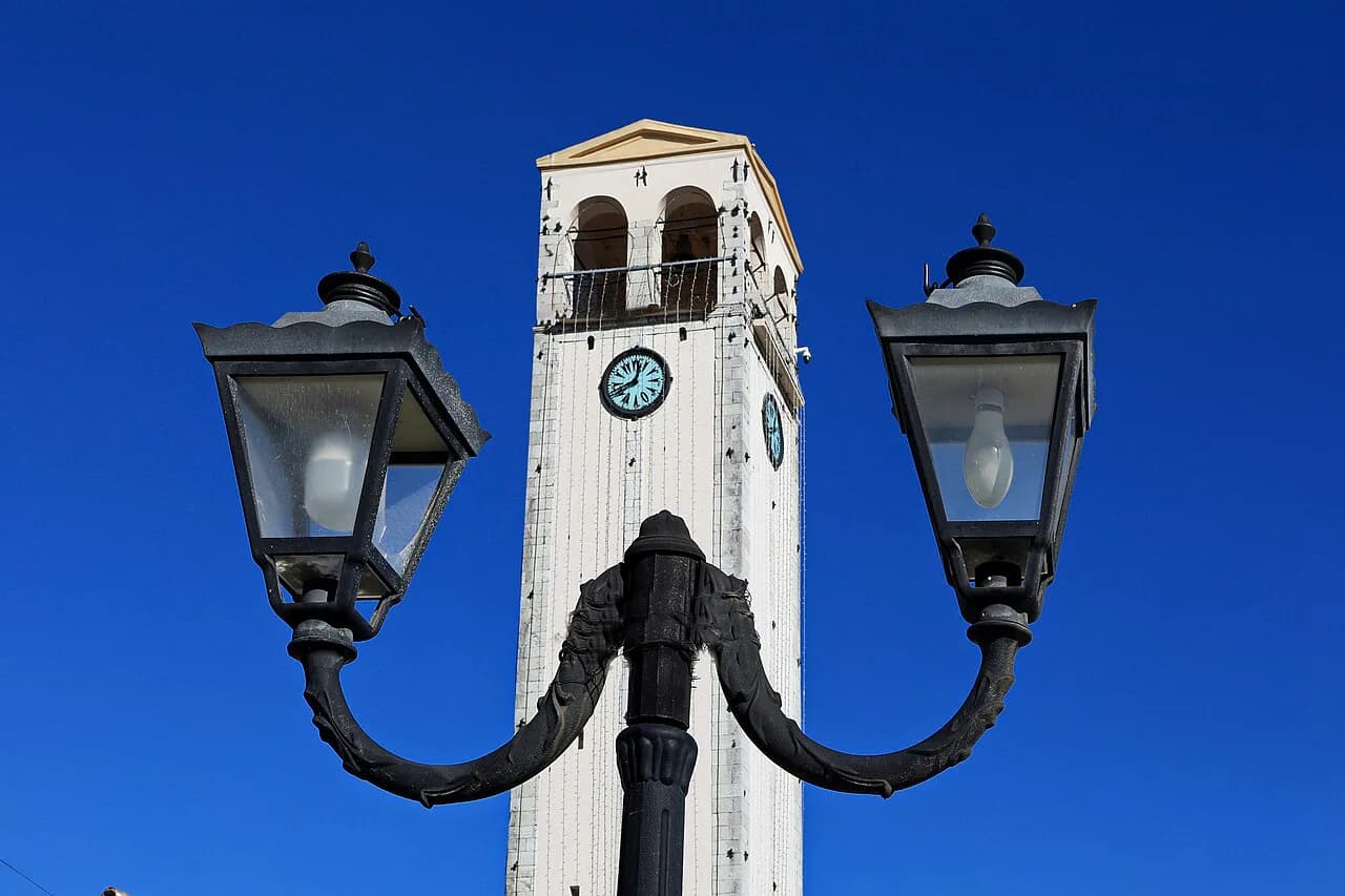 Elbasan Clock Tower (Kulla e Sahatit): Visiting Guide