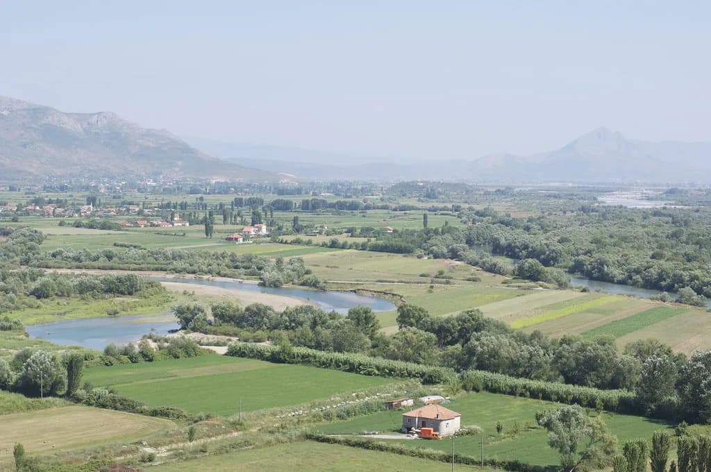 Mes Bridge (Ura e Mesit) Near Shkodër: Visiting Guide
