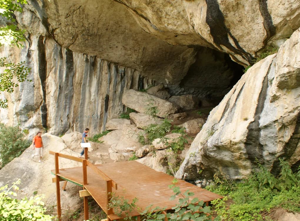 Pëllumbas Cave: Visiting Tirana's Black Cave