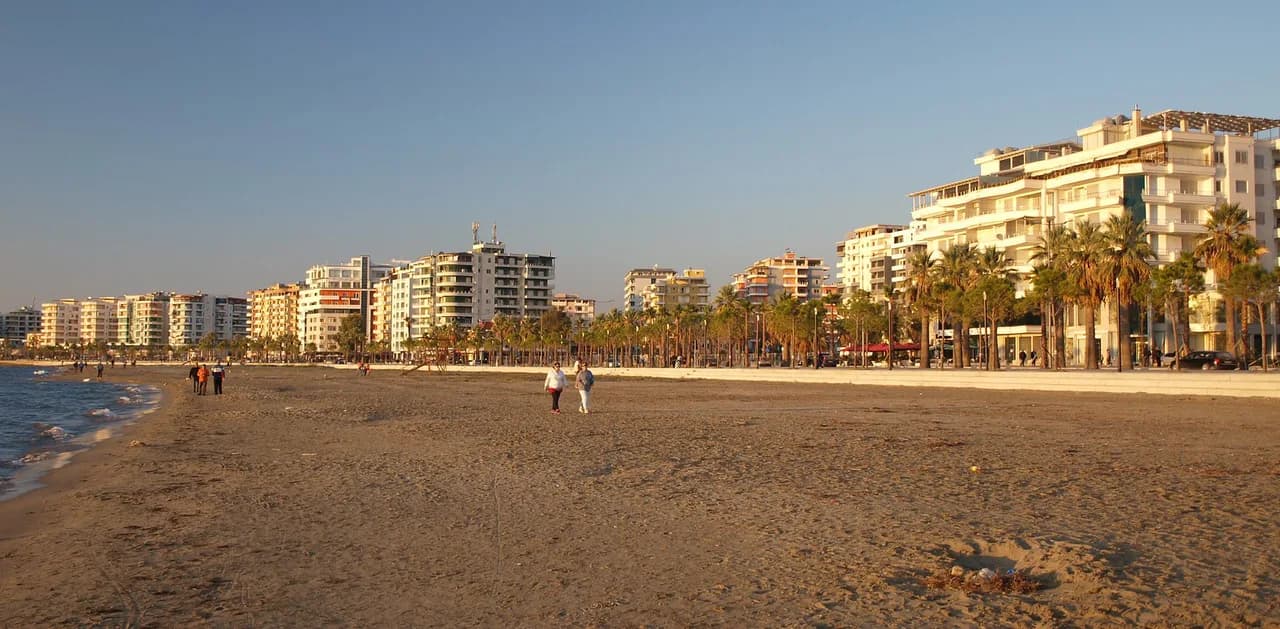 Lungomare Vlorë: The Seafront Promenade Guide