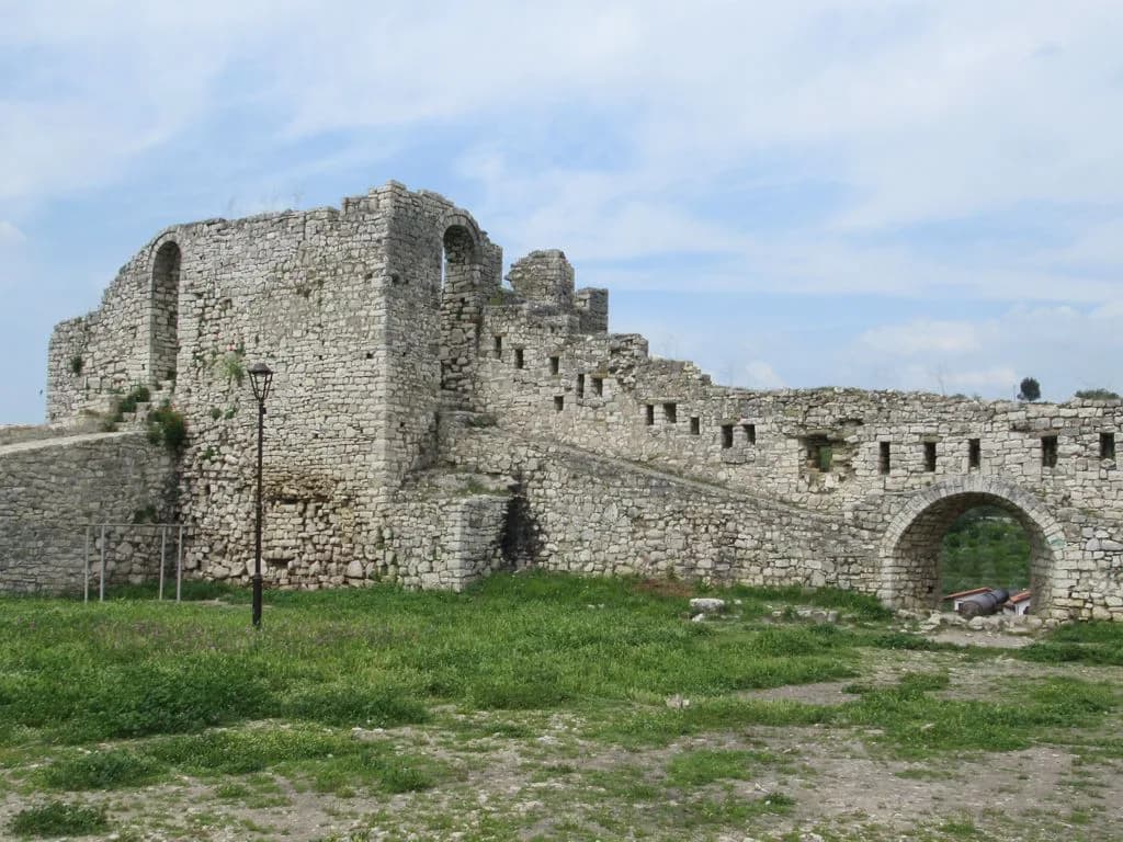 Berat Tours: Walking Tours, Castle Visits and Day Trips