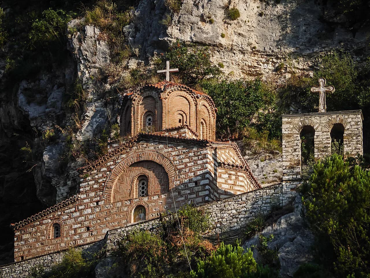 Church of St Michael, Berat: Visiting Kisha e Shën Mëhillit