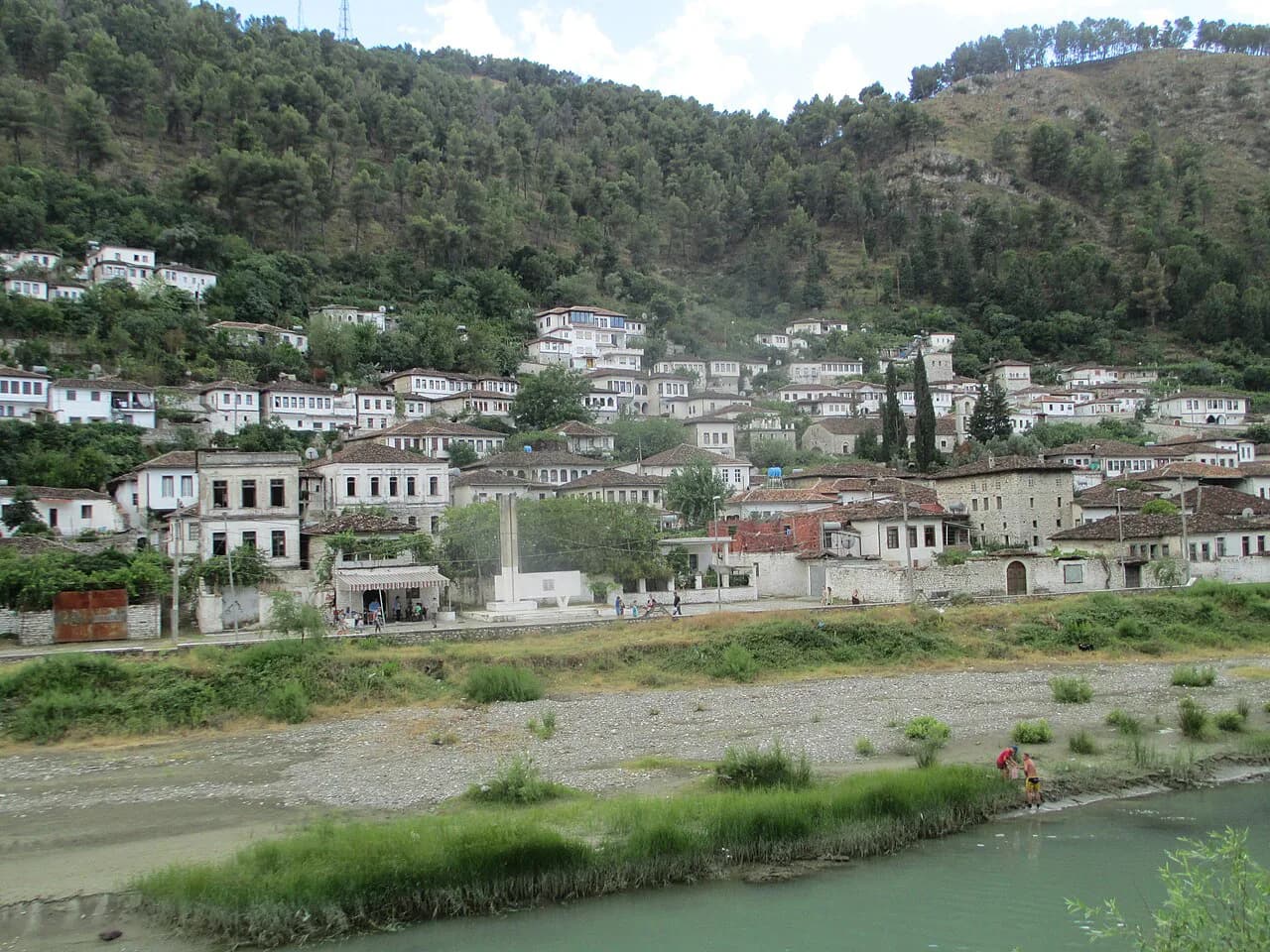 Gorica Quarter, Berat: What to See Across the Osum