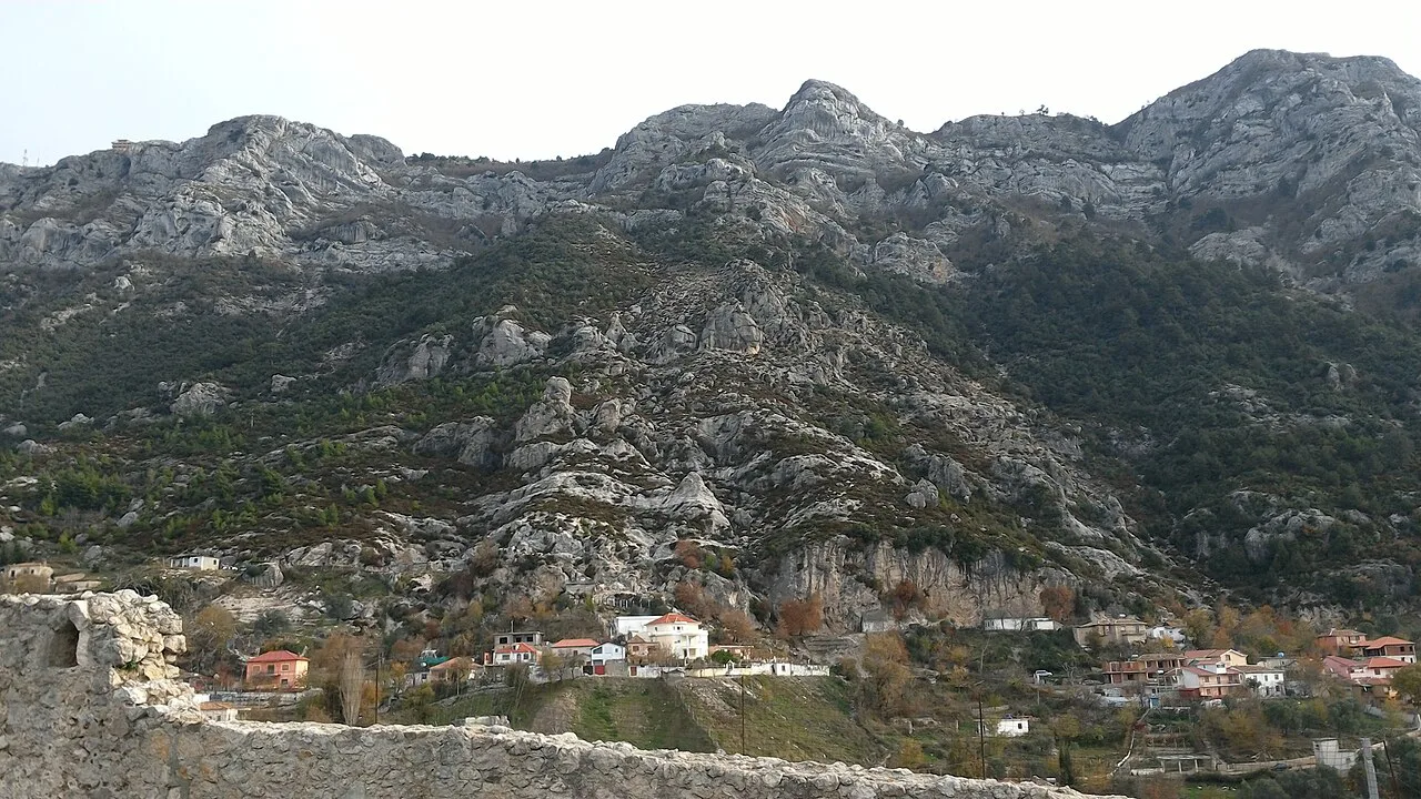 Rocky mountains above Krujë.