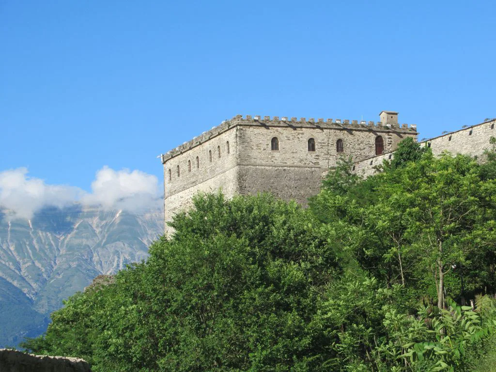 A bastion of Gjirokastër Castle, which now houses the arms museum.