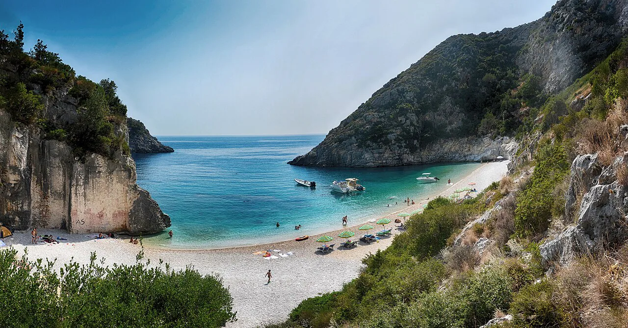 The cove and limestone cliffs of Grama Bay.