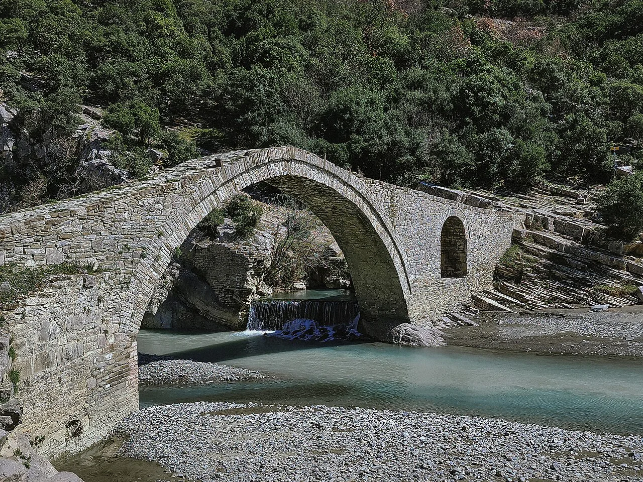 The stone Kadiut Bridge spanning the Lengarica gorge.