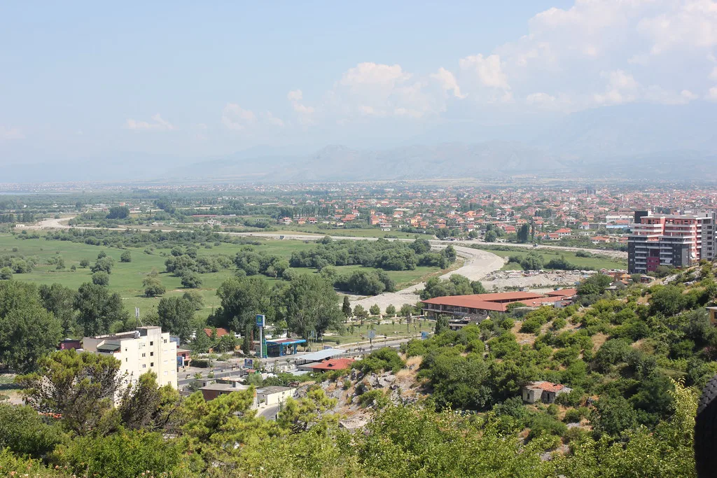 The view over Shkodër and the surrounding plain from Rozafa Castle.