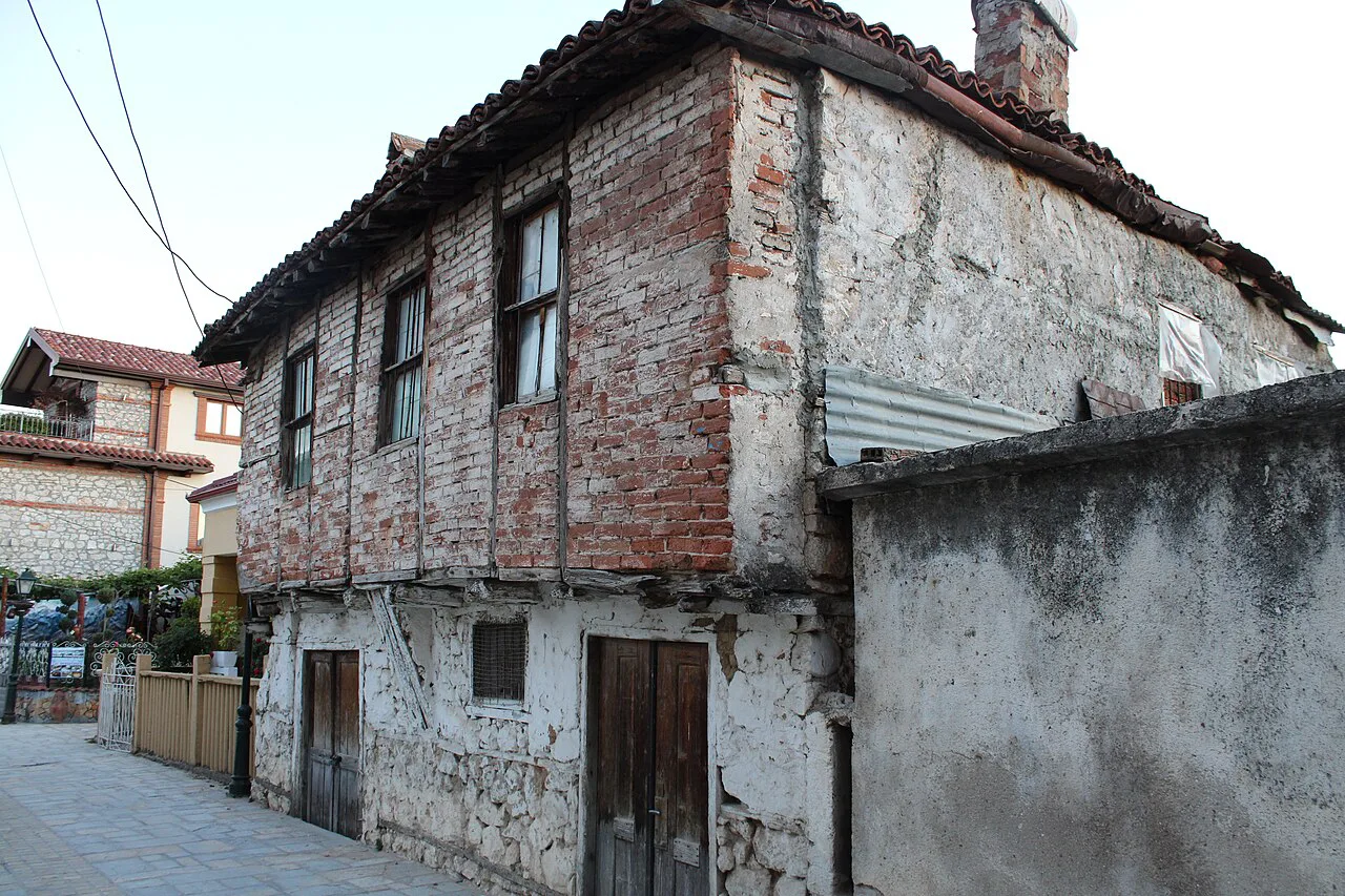 An old house in Tushemisht.